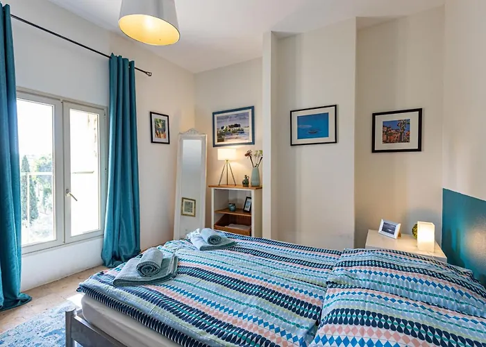Les Du Lavoir Bed & Breakfast