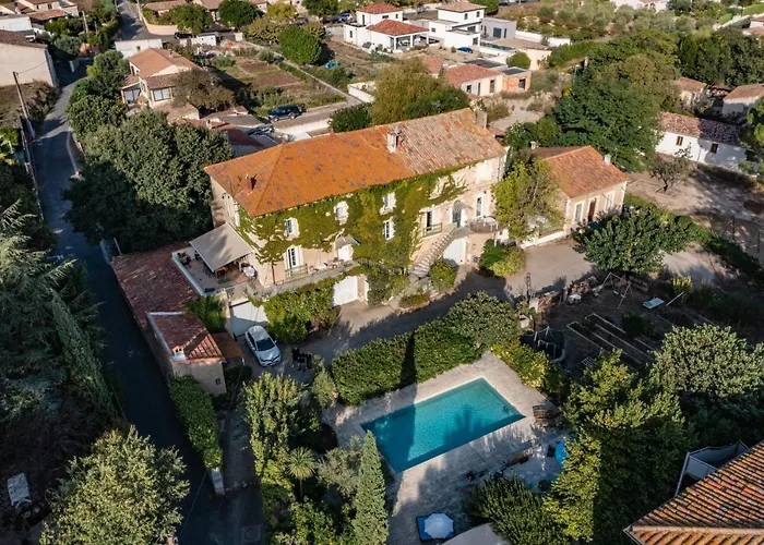 Les Du Lavoir Bed & Breakfast Tourbes